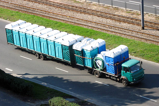 Best Luxury portable toilet rental  in Clintwood, VA